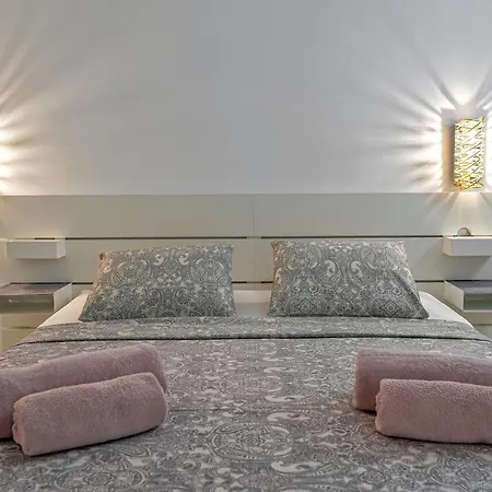 Beachfront Lovely Paraiso Del Sur A106 Адехе